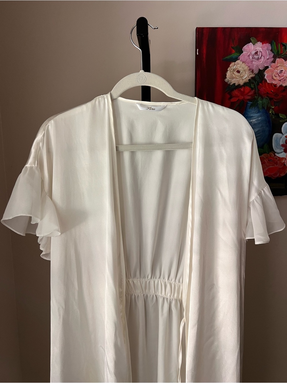 Flora Women's Cream Satin Robe with Ruffle Sleeves - Picture 2 of 9